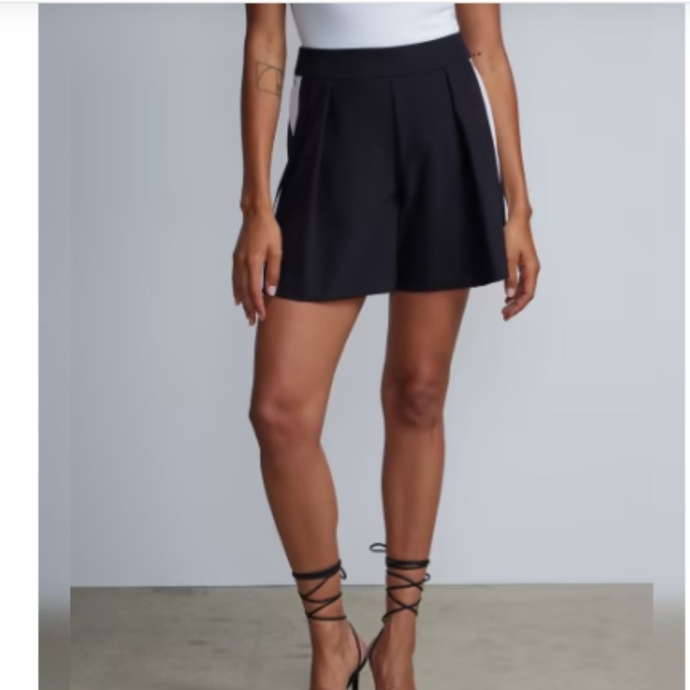 NEW WithTags Black with white side strip shorts~ XLARGE